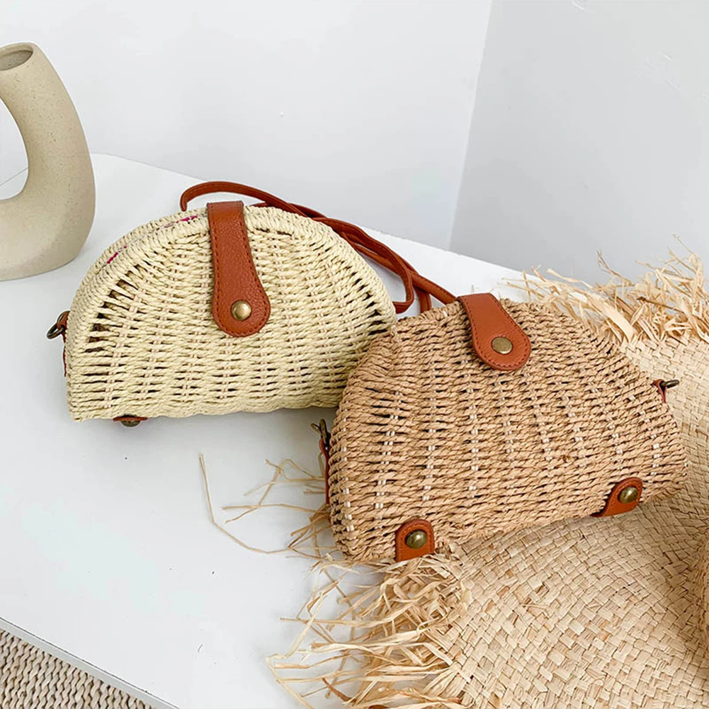 

2022 Summer Trend Boho Straw Women's Bag Semicircle Dumpling Shoulder Crossbody Messenger Bag Ladies Beach Small Handbags Purse