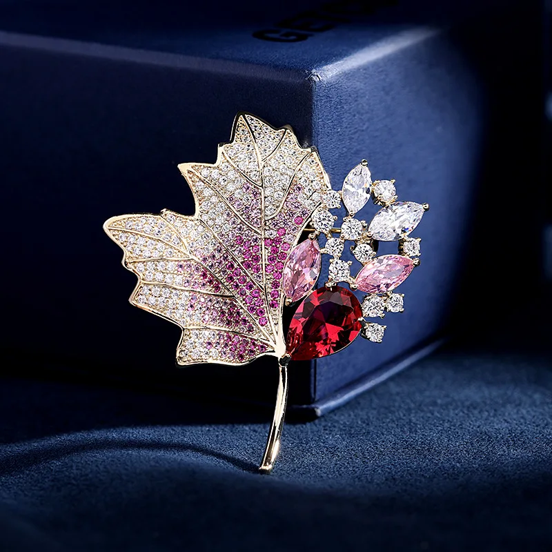 

Luxury Fashion Cubic Zirconia Maple Leaf Brooch for Women Men Banquet Prom Dress Suit Lapel Badges Luxury Accessories Pin значки