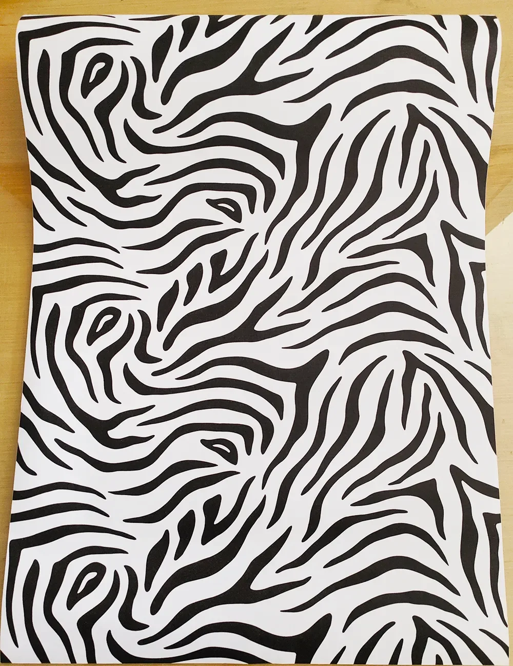 

Zebra Stripes Self Adhesive Waterproof Wallpaper for Home Decor Vinyl Removable Contact Paper Pvc Sticekrs for Children's Room