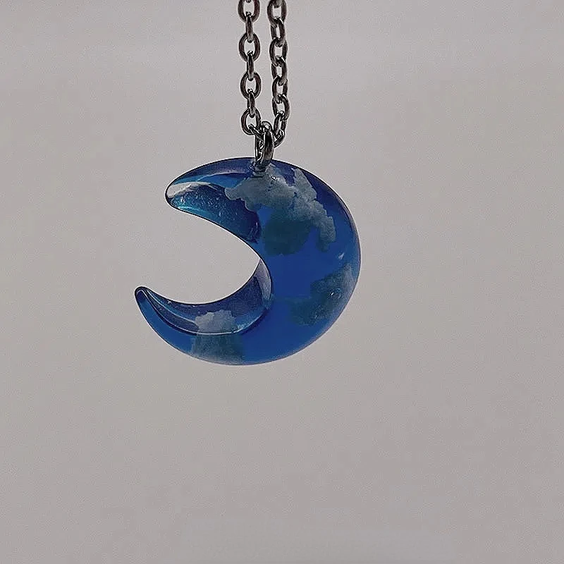 

New 2023 Vintage Fashion Blue Moon Necklace Unisex Long Pendant Banquet Jewelry Accessories Gift