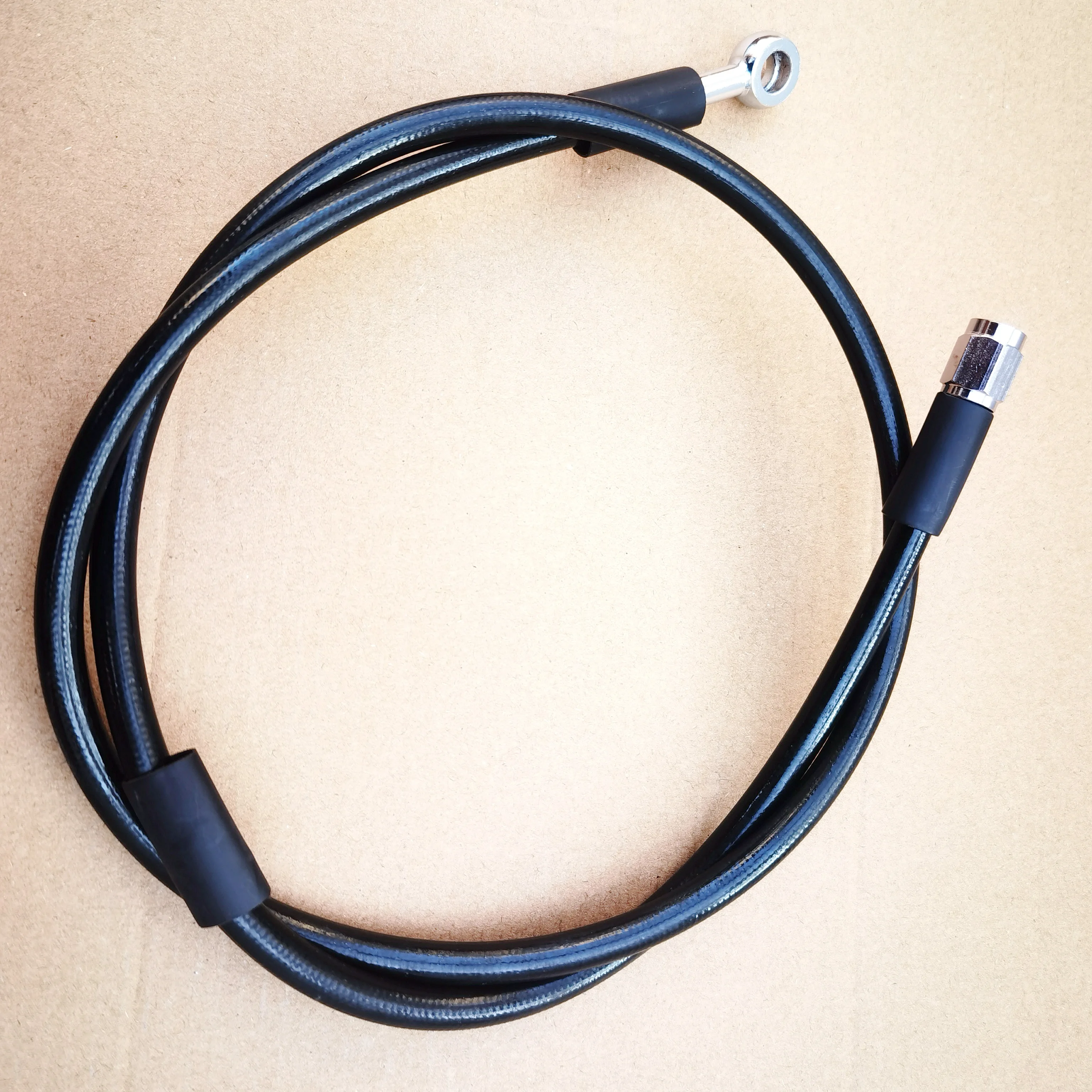 Шланг гидравлический с прямым тормозом и муфтой, 8 мм, из нержавеющей стали