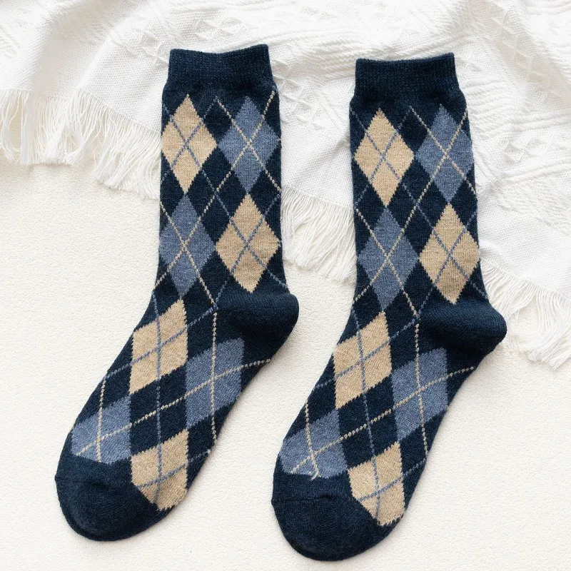 Retro New Winter Thermal Socks for Women Fashion Warm Wool Cotton Socks Fluffy Thick Middle Tube Sleeping Sport Socks Set