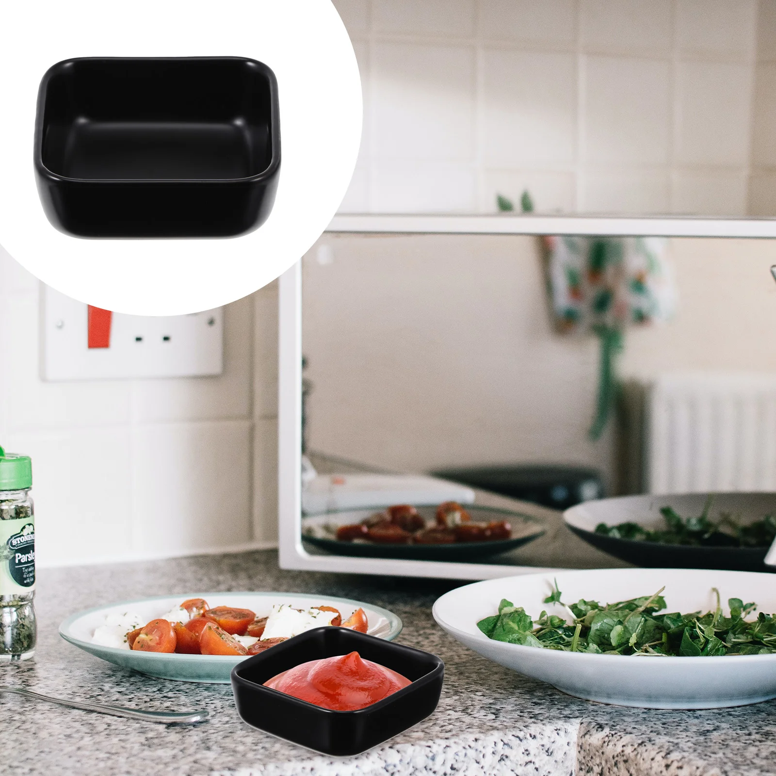 

4pcs Soy Sauce Bowl Side Seasoning Dish Soy Sauce Dish Ice Cream Bowl Side Dishes Ceramic Serving Tray