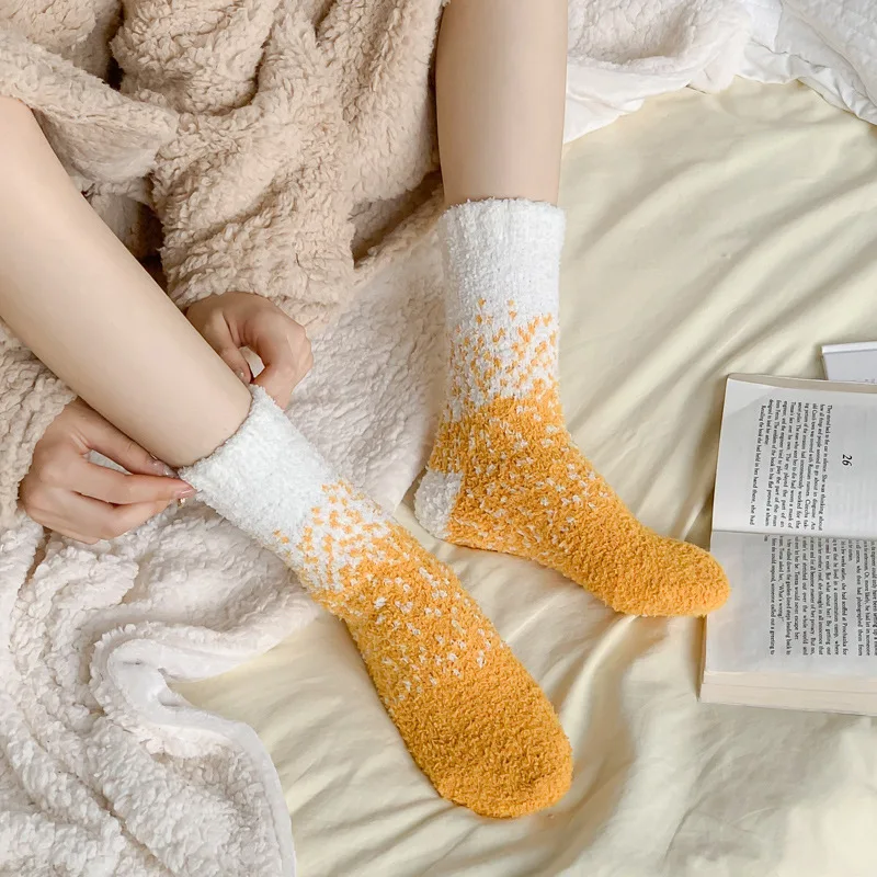 Winter new style starry half velvet mid-tube warm and thick fashion simple and versatile trend socks