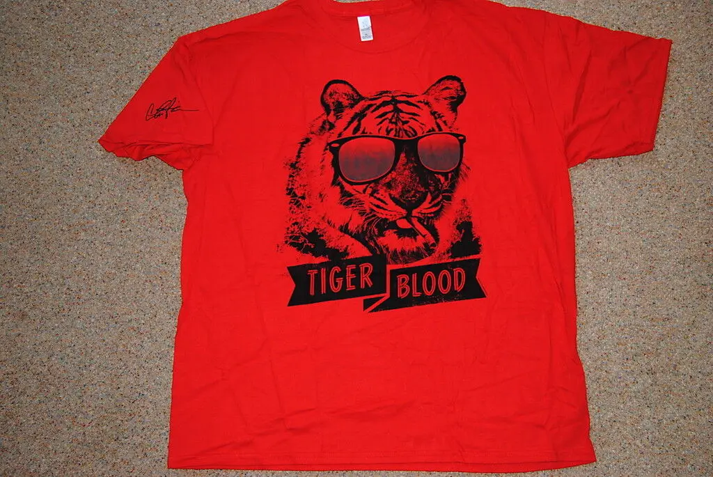 Футболка с надписью Чарли Шин Тигр кровь Новинка официальный актер