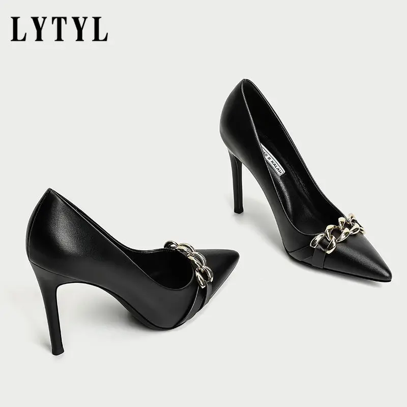 Женские туфли-лодочки на высоком каблуке 9 см с металлической цепочкой | Обувь