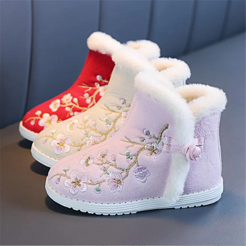 

Winter Girls Hanfu Boots girls cute Flowers embroidered Ethnic style Hanfu shoes Light bottom non-slip Plus fleece cotton boots