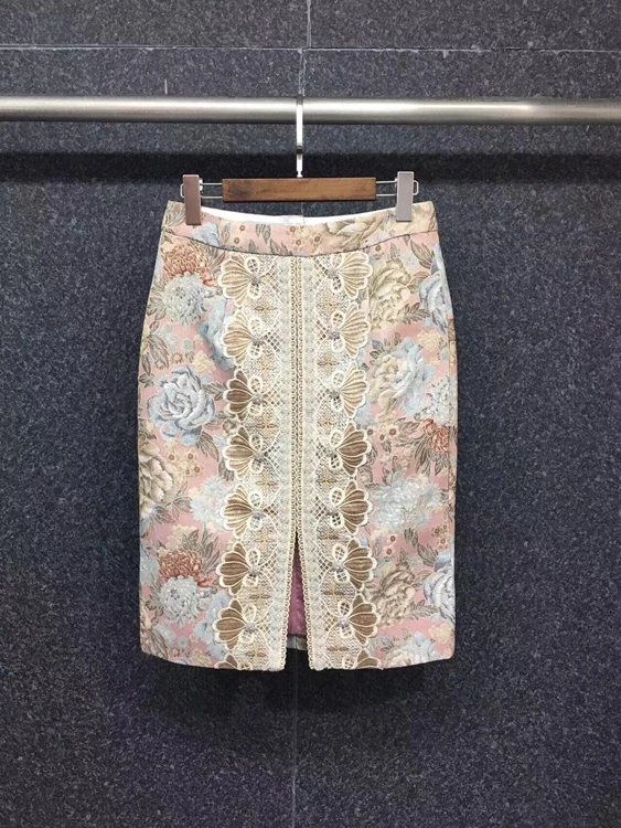

2022 new women fashion bead embroidery pattern stitching hem slit all-match jacquard skirt 0112