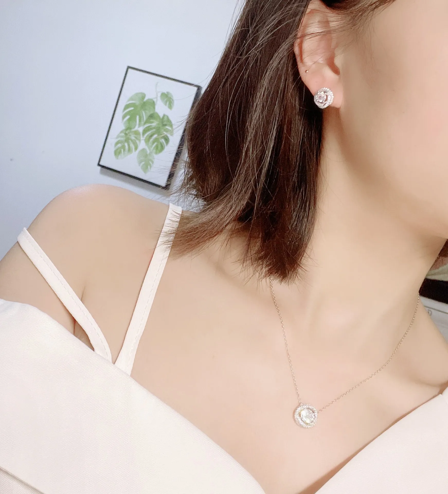 

European and American fashion simple luxury gypsophila necklace, earrings