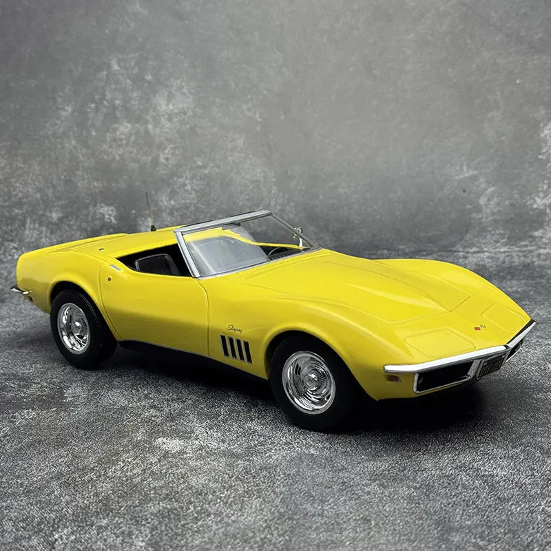 Фото Модель спортивного автомобиля NOREV Diecast в масштабе 1:18, Chevrolet Corvette Sting Ray, реплика из сплава, игрушка для мальчика №3
