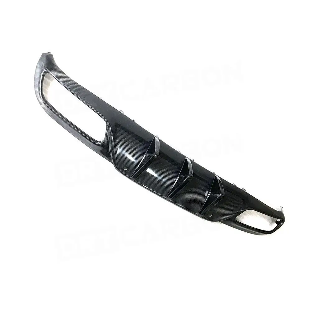 Диффузор для заднего бампера из углеродного волокна с черными/серебряными