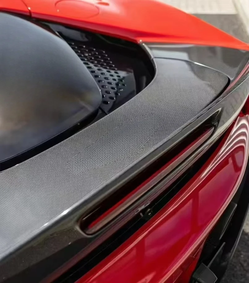 Фото Высококачественный задний спойлер из карбона в стиле OEM для Ferrari SF90, напрямую от производителя №3