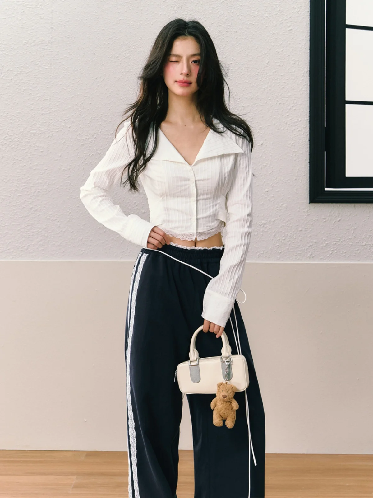 Женская летняя рубашка с длинным рукавом в полоску