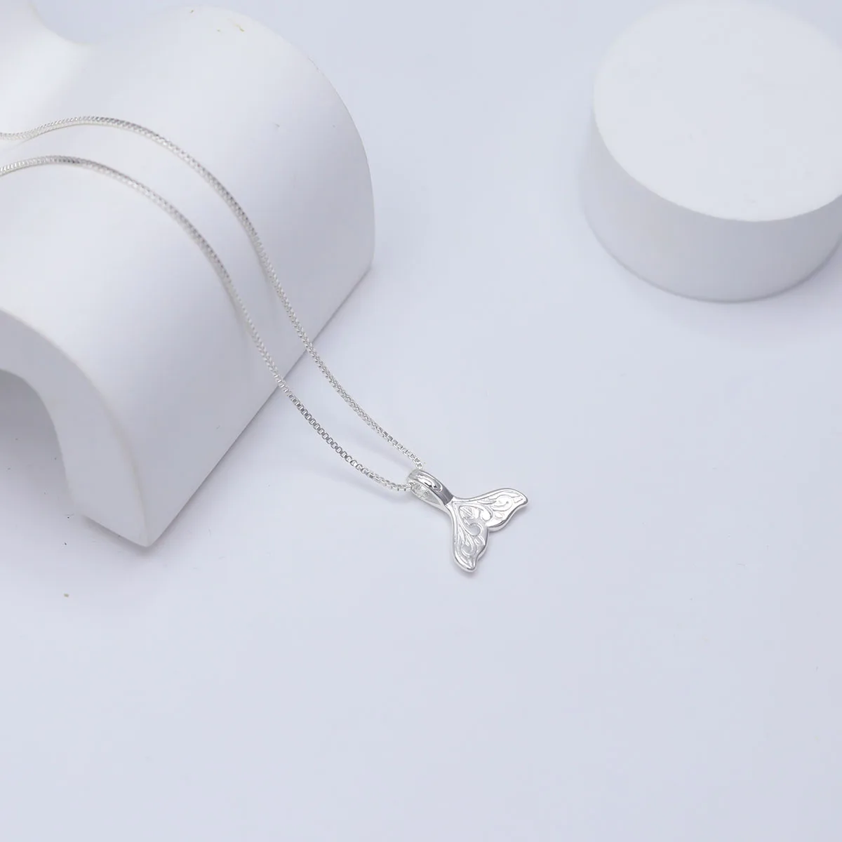 Простое искусственное ожерелье из стерлингового серебра с цепочкой