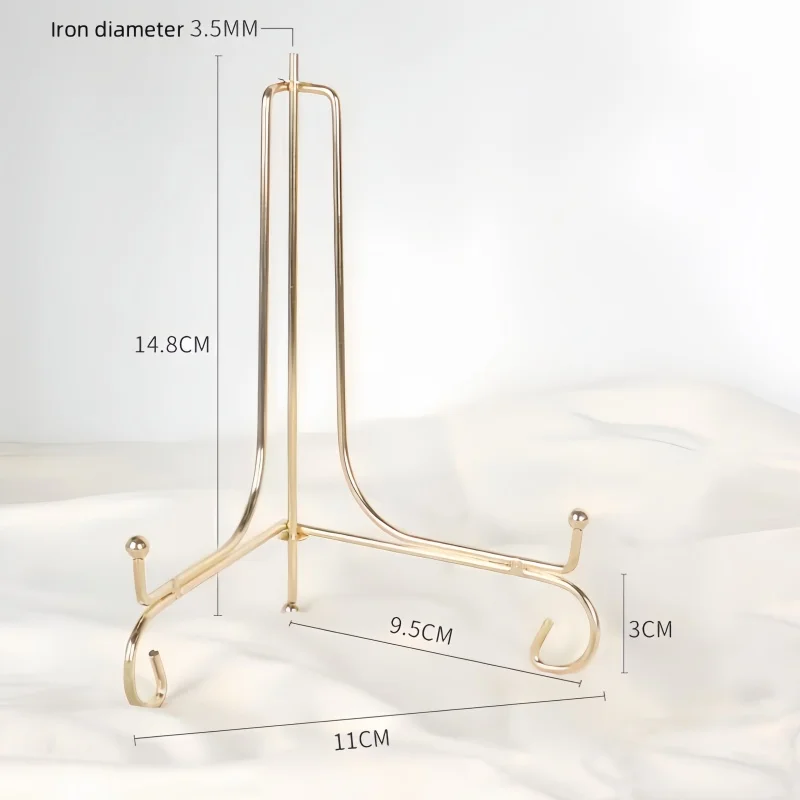 

Золотая железная подставка