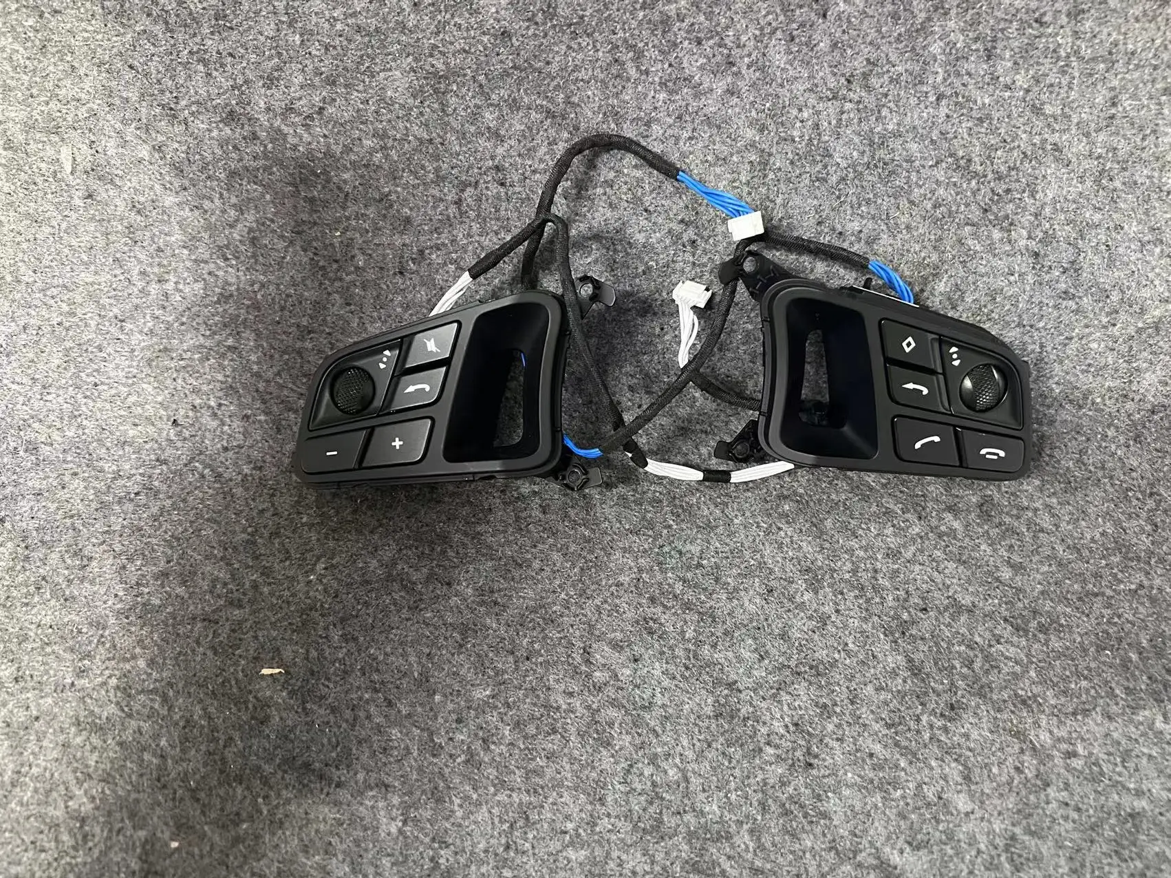 

Для кнопки рулевого колеса Cayenne Panamera GT 971959537 Y6N3 9Y 0998537 Автомобильные аксессуары GT8