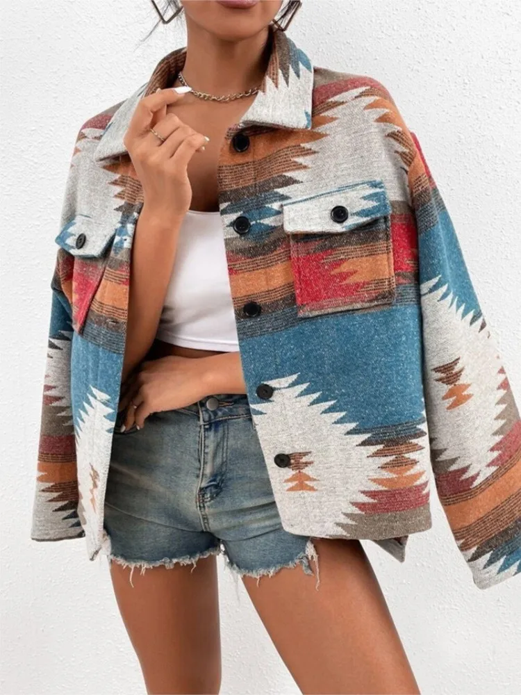 Рисунок 3 - Женское шерстяное пальто в стиле ретро RDMQ