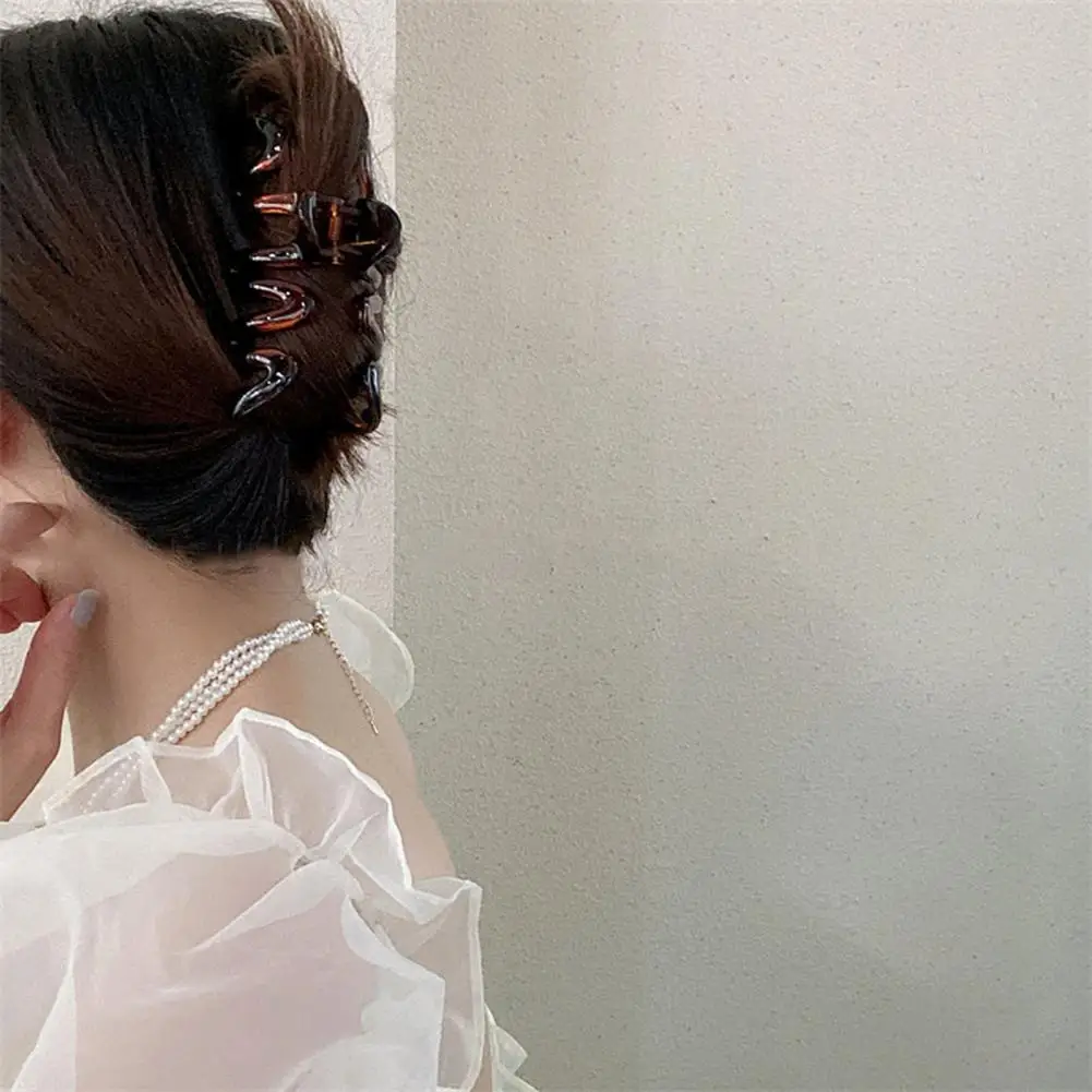 

Smooth Hair Claw Stylish Hair Claw Wave Shape Solid Color Anti-slip Grip Hair Organization Styling Tool for Women Ladies Hair