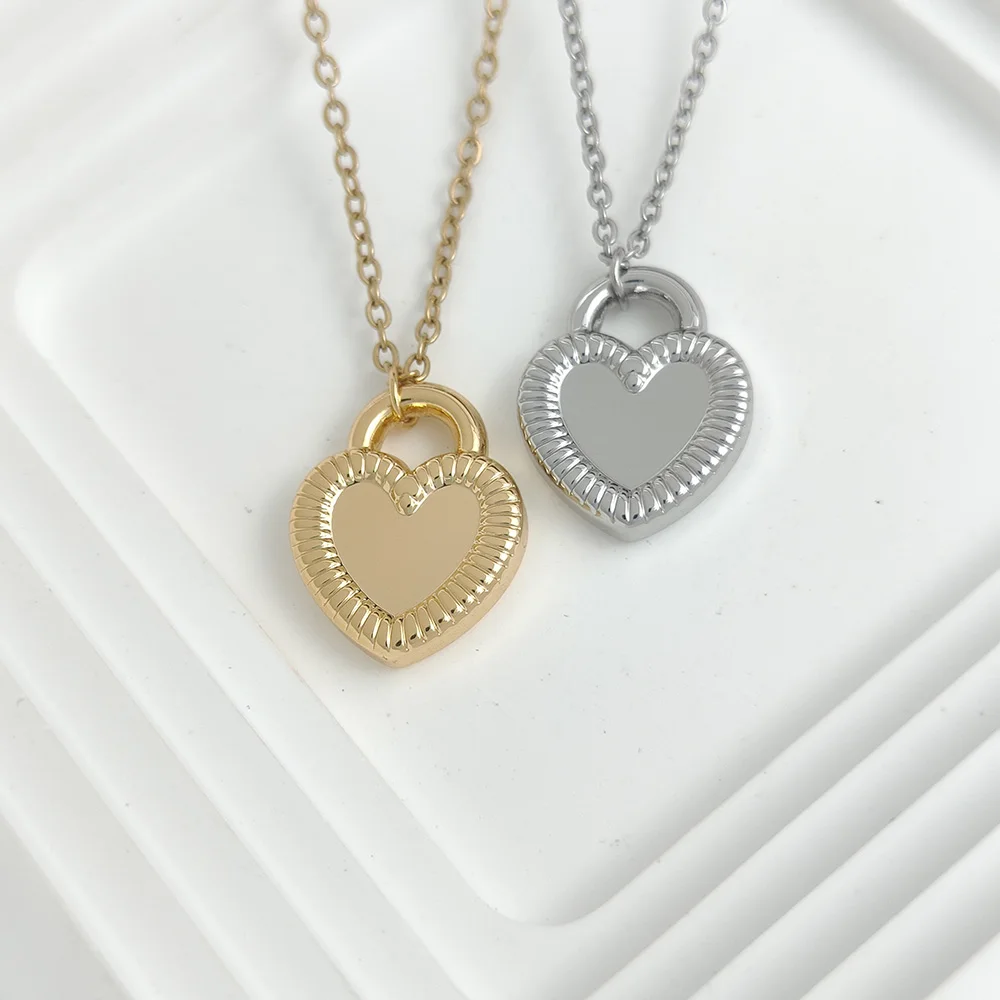 

316L Stainless Steel Gold Color Love Heart Necklaces for Women Chokers 2022 Trend Fashion Festival Party Gift Jewelry