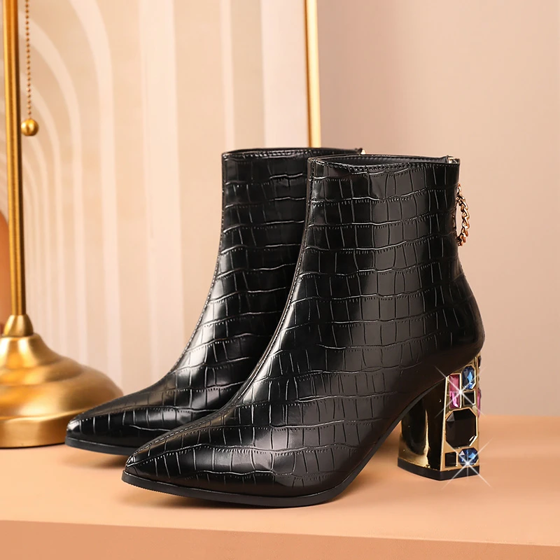 

Модные зимние ботинки, женские ботильоны на квадратном массивном каблуке, Нескользящие, со змеиным узором и острым носком