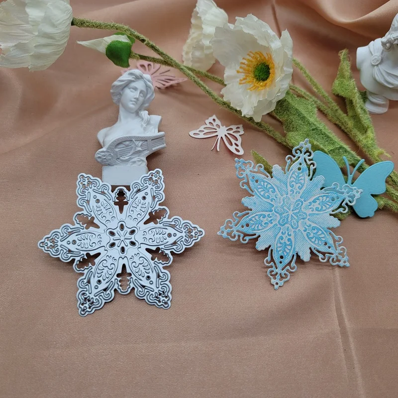 

Christmas Snowflake Metal Cutting Dies Mold Scrapbook Seal DIY Manual Mold Home Album Production Tool High Carbon Steel Material