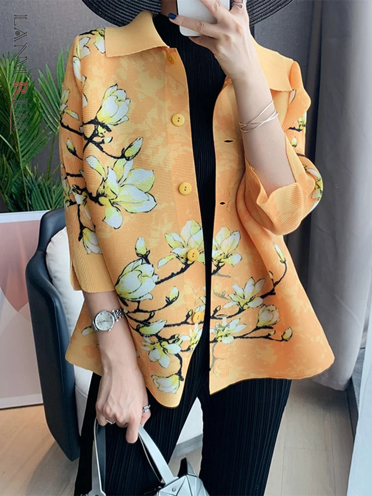 

LANMREM Printing Flower Pleated Shirt For Women 2022 Summer Long Sleeves Lapel Loose Shirt Female Elegant Top Clothing 2A2562