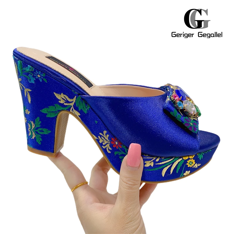 2023 Top Designer Wedding Women Shoes Artificial Embroidery African Fashion Party Diamond Gemstone Sandals Summer