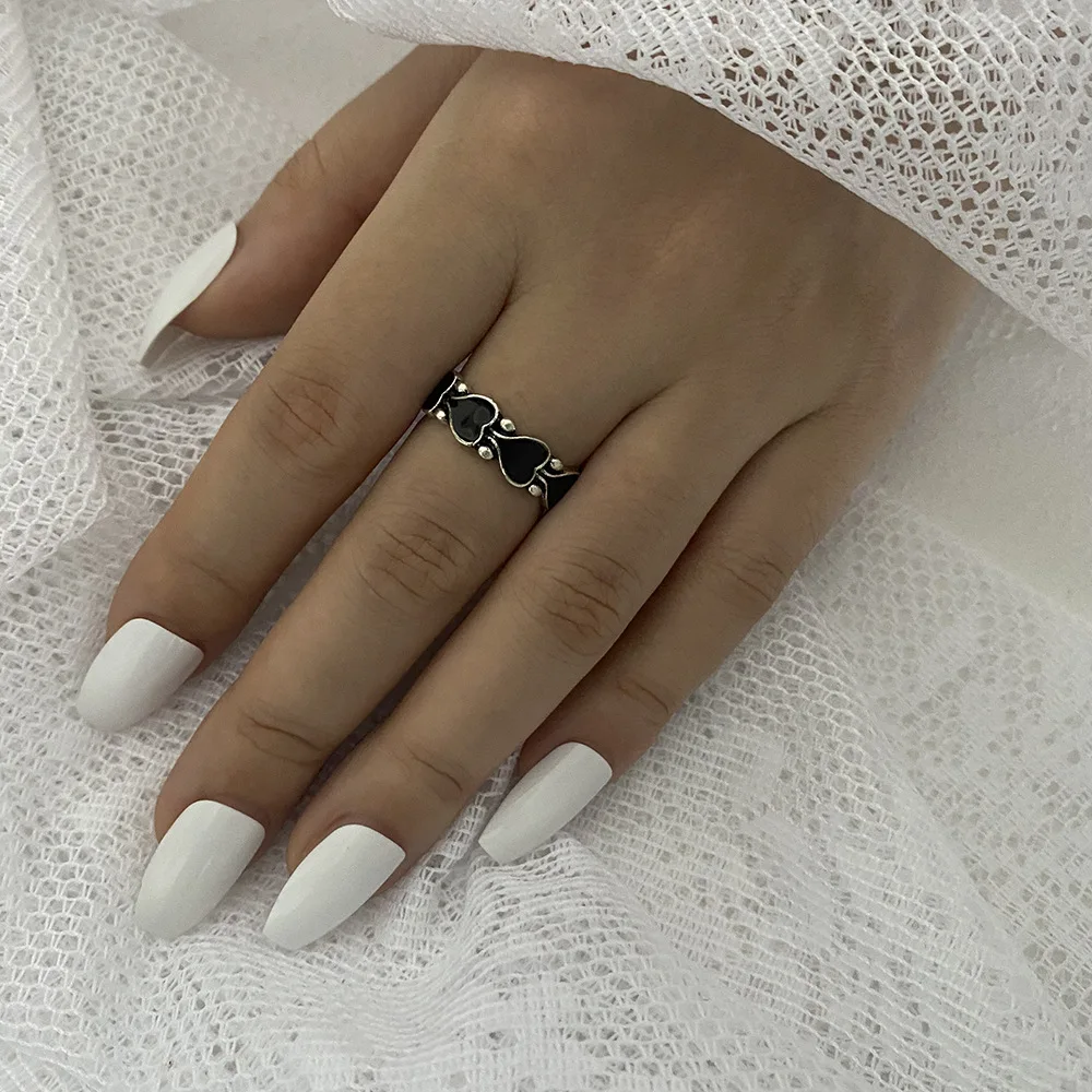

Delysia King Heart mosaic ring creative retro black love ring
