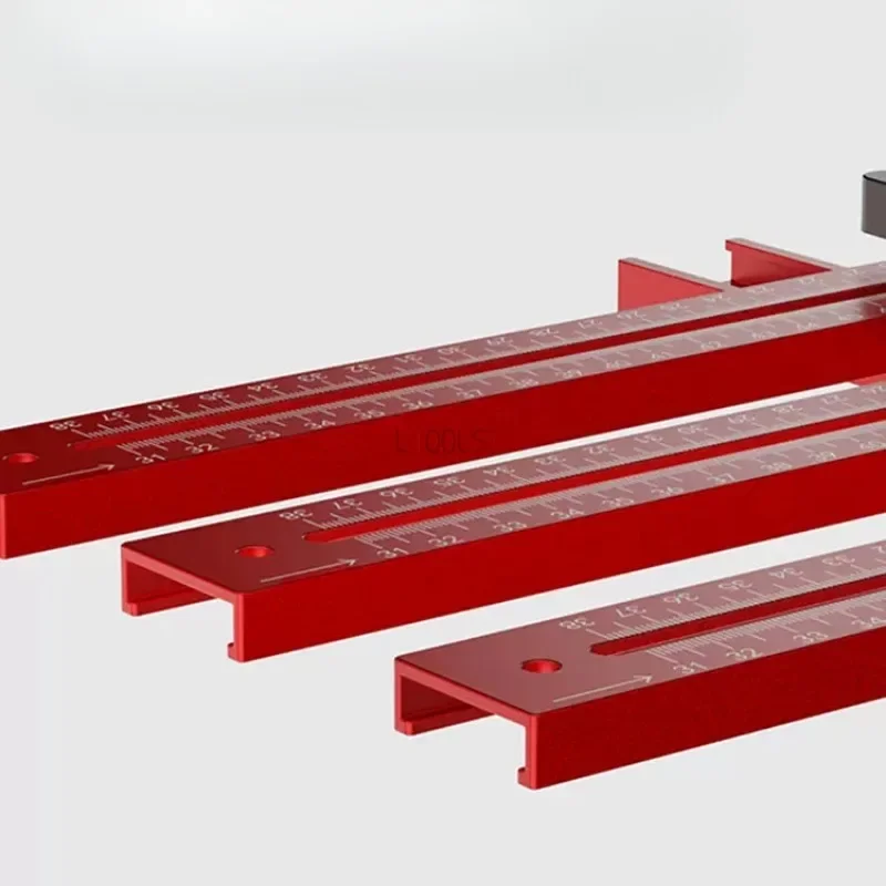 Фрезерный станок для деревообработки