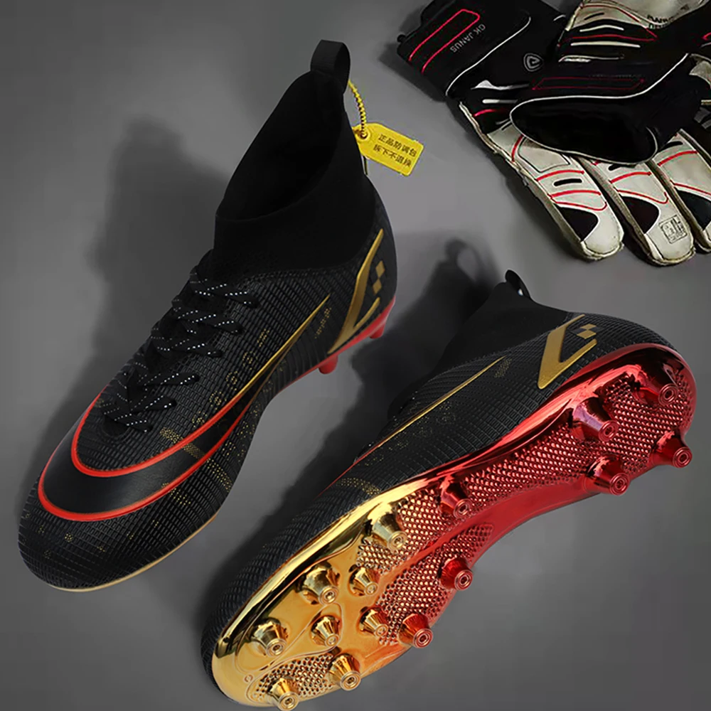 Electroplated SoleTeenagers Football Shoes Lightweight Anti-slip Male Soccer Boots Black and White Matching Style Cleats New In