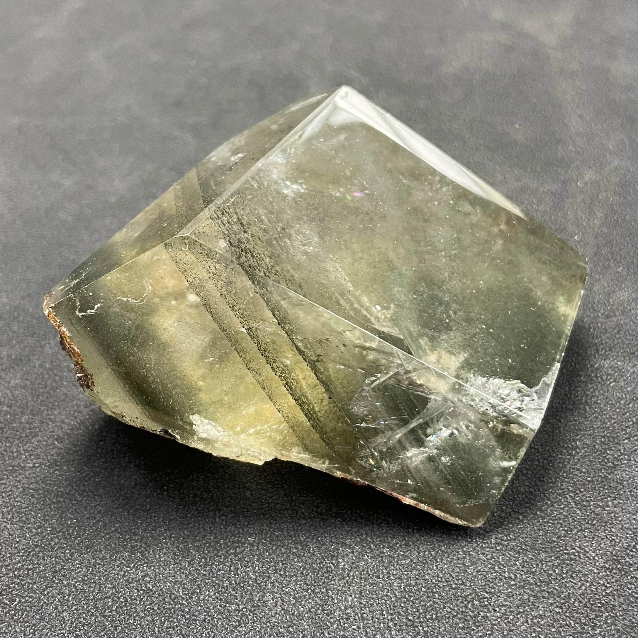 

165 г натуральный минеральный камень, зеленая искусственная форма, полированный кварцевый многогранник, восстанавливающий подарок, домашний декор Y783