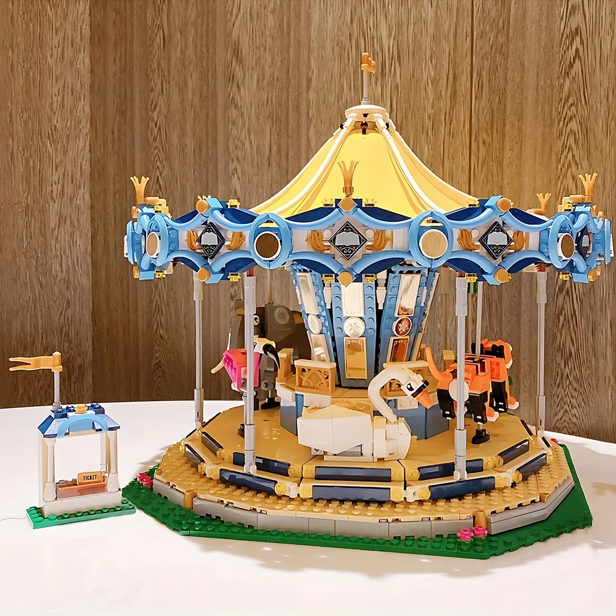 Детский конструктор Карусель