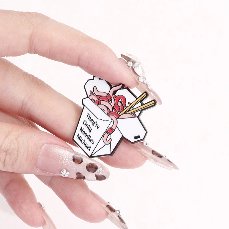 Они только лапша Майкл эмалированные булавки на заказ Be One of Us пивные броши одежда