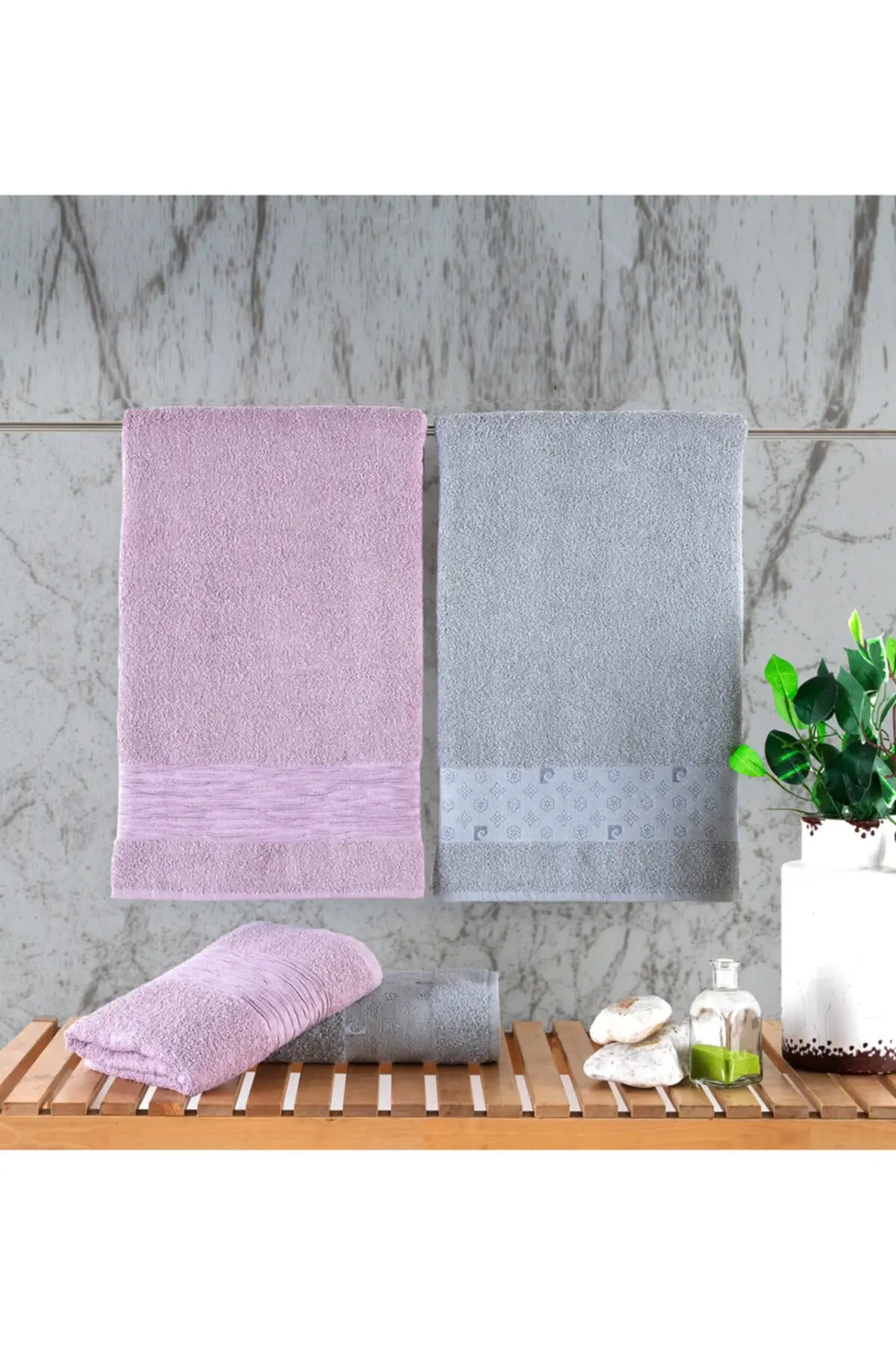 

Жаккардовый банный набор с логотипом сиренево-серый