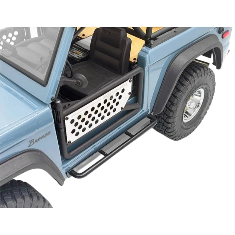 110 Радиоуправляемый гусеничный автомобиль Axial SCX10 iii шасси, корпус Бронко, цельнометаллический Боковой бампер, педаль (art.: 3920c14eeb394) - 3920c14eeb394