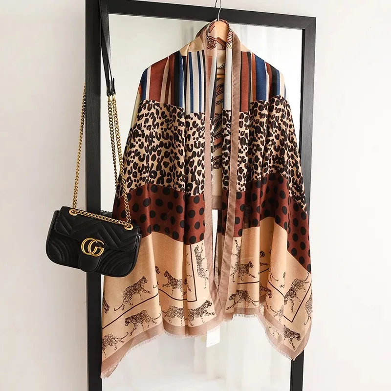 

Ladies New Fashion Leopard Patchwork Viscose Shawl Scarf Autumn Winter Muffler Headband Foulard Sjaal Wrap Hijab Snood 180*90Cm