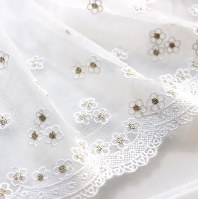 Ширина: 15 см (6 0 дюйма) Золотая нить Маленький цветок Кружева Сетка Вышивка Шнурки