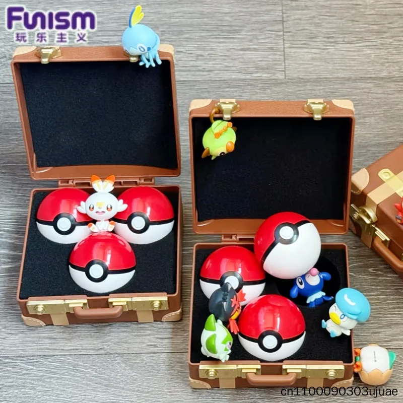 Фото Коллекционная фигурка Funism Pokemon к 30-летию: Слепая коробка-сюрприз, Покебол, настольное украшение для фанатов №2