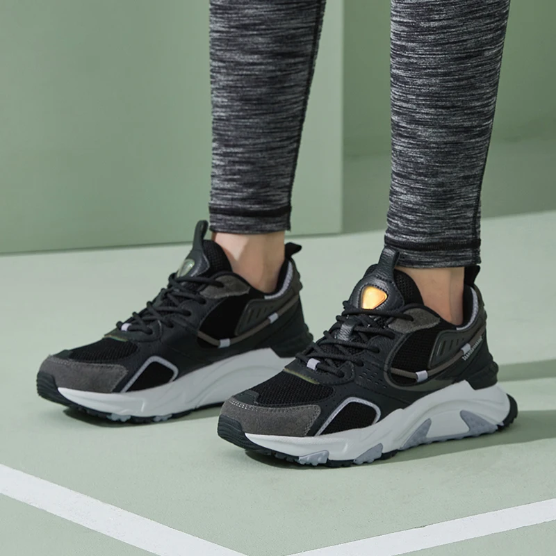 QIAODAN  2023 Women Leisure Shoes Fashion Wear-resistant Casual Outdoor Running Sports Shoes Female Sneakers XM16210212