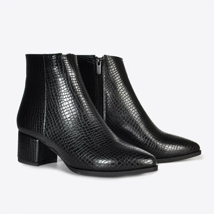 

Boots Women Winter Shoes