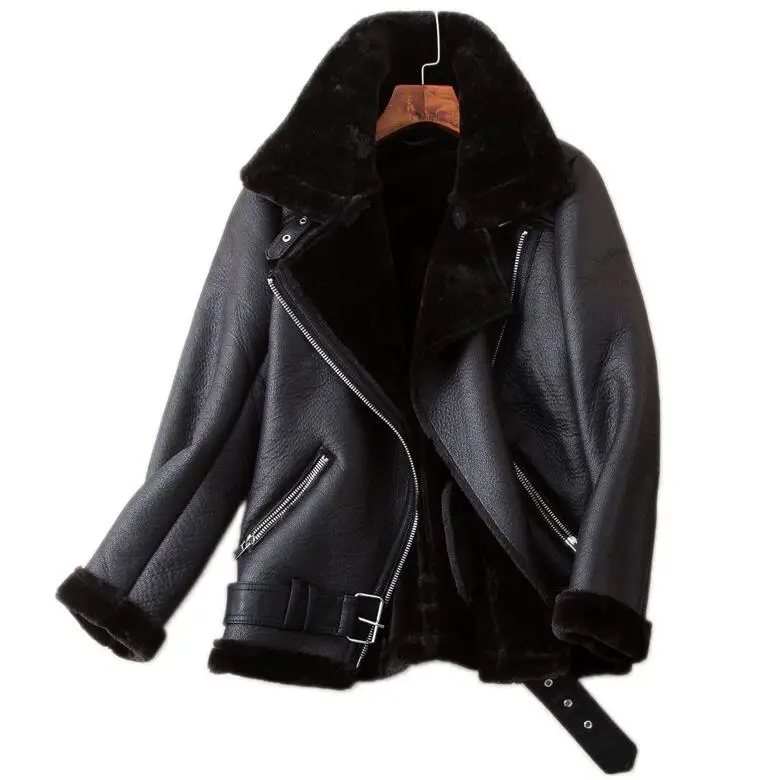 Женская зимняя куртка из искусственной кожи с мехом |