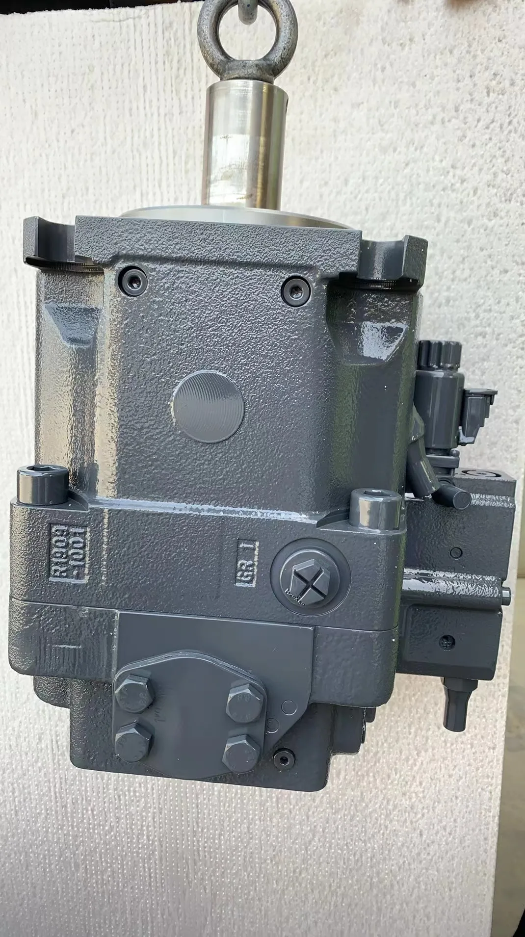 Завод по производству A11vo серия A11v040lrdh1/10l-ntc12k02 A11vlo145lg1dh2/11l-nzd12n00 гидравлический