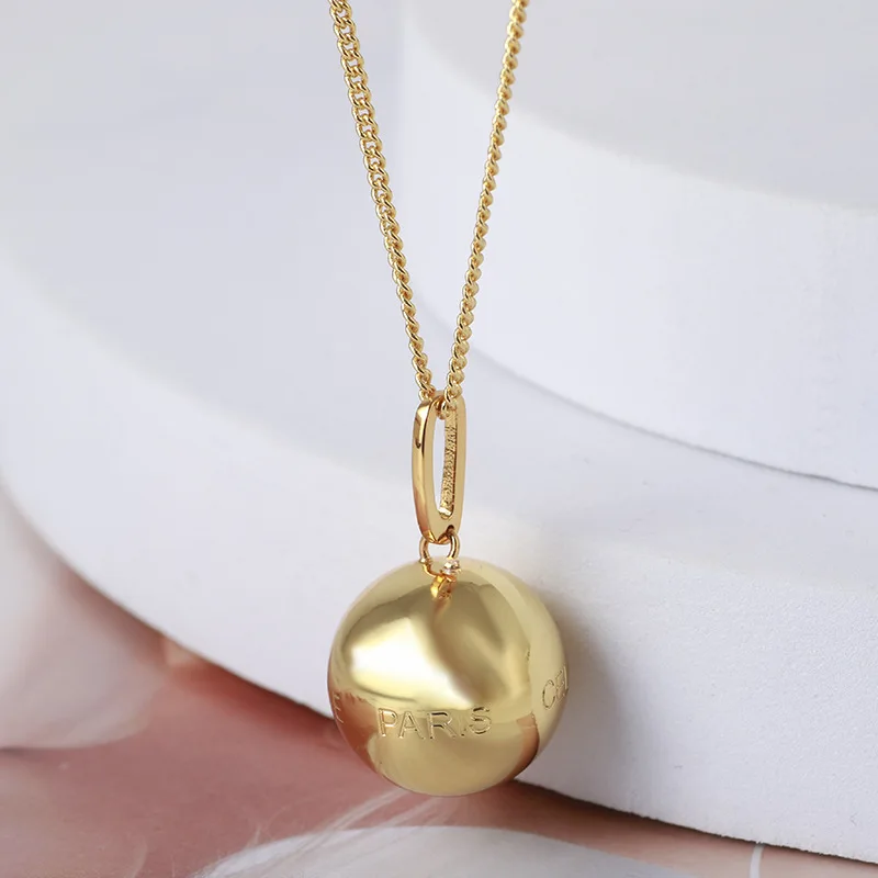 

European and American simple three-dimensional smooth metal ball personalized Long Necklace