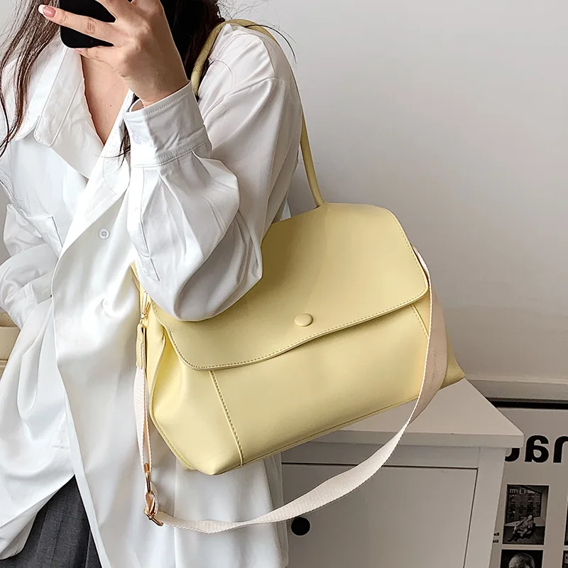 

Soft Faux Leather Women's Retro Large Size Canvas Shoulder Bag Cross body Bag Handbag Casual Tote Bag For Work And School