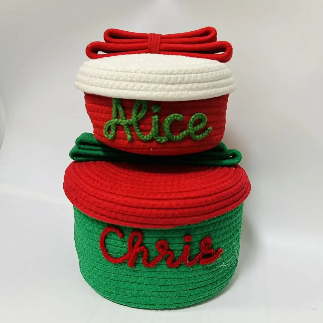 Персонализированная рождественская корзина для хранения ручной работы с тканой