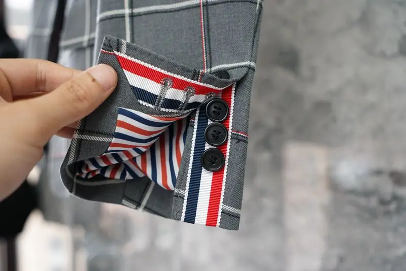 Рисунок 4 - Осенний новый костюм TB женский