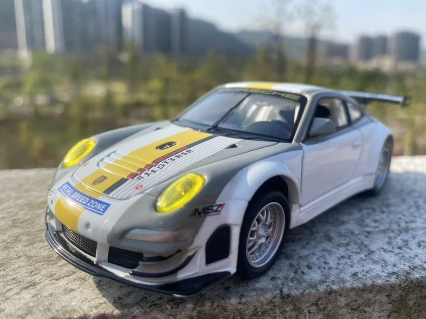 1/32 Новое поступление, специальная цена, литой металлический немецкий классический модель автомобиля 911GT3, демонстрационная мебель, коллекционные игрушки для детей