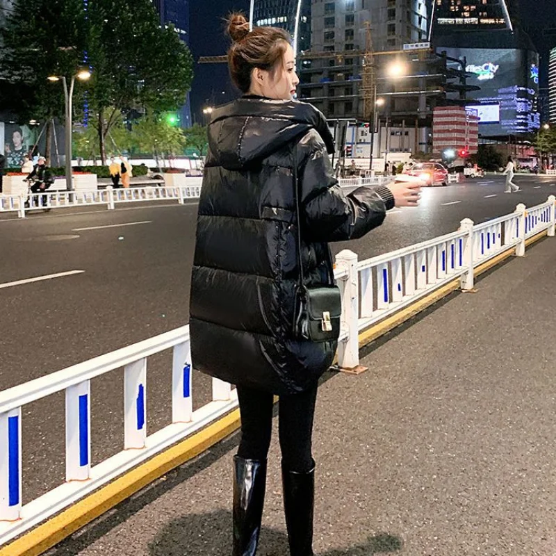 Winter Women's Cold Coat Parkas Super Hot Coats Jackets Hooded Padded Jacket Cheap Wholesale Women's Clothing Korean Shiny New