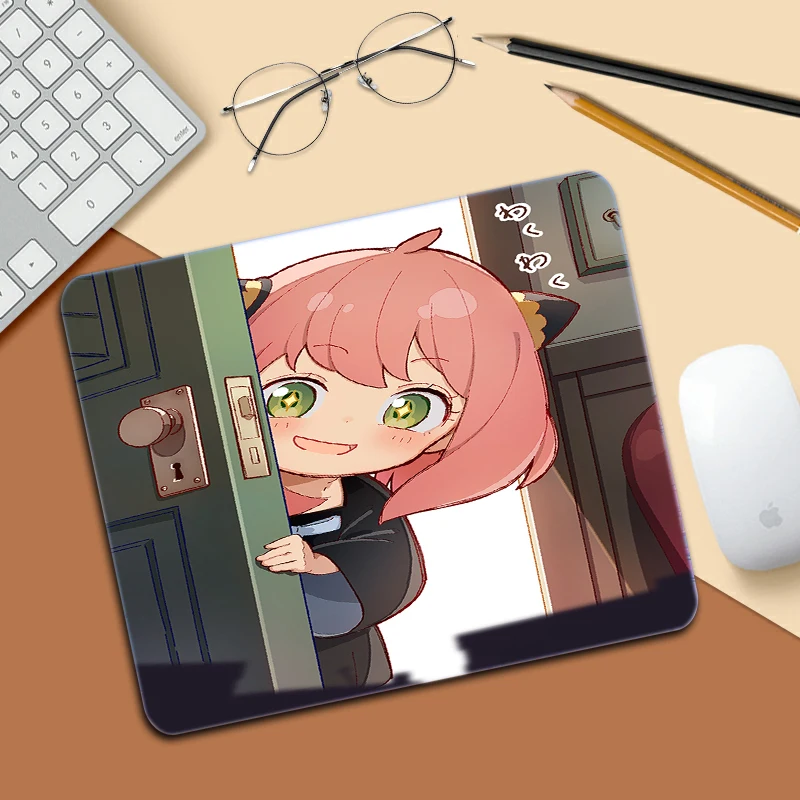 

spy x family Small mouse pad kawaii desk accessories Mouse gamer mouse mats computer desks office accessories anime Rug soft pad