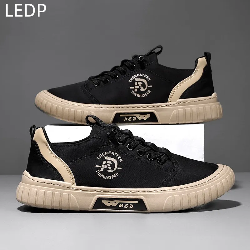 

Men's Four Seasons Ice Silk Breathable Casual Shoes Sports Shoes Outdoor Hiking Lightweight Safety Casual Round Toe Waterproof